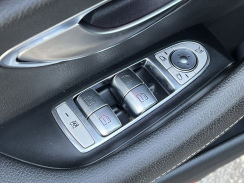 Used 2021 Mercedes-Benz E 350 4MATIC Sedan w/ Premium Package image 13