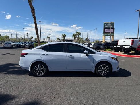 Used 2025 Nissan Versa SV w/ Trunk Package image 4
