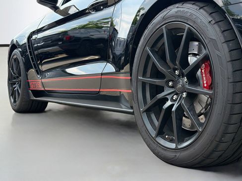 Used 2017 Ford Mustang Shelby GT350 w/ Electronics Package RWD image 10