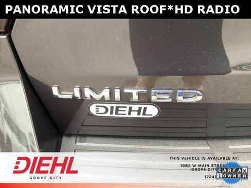 Used 2022 Ford Expedition Limited image 11