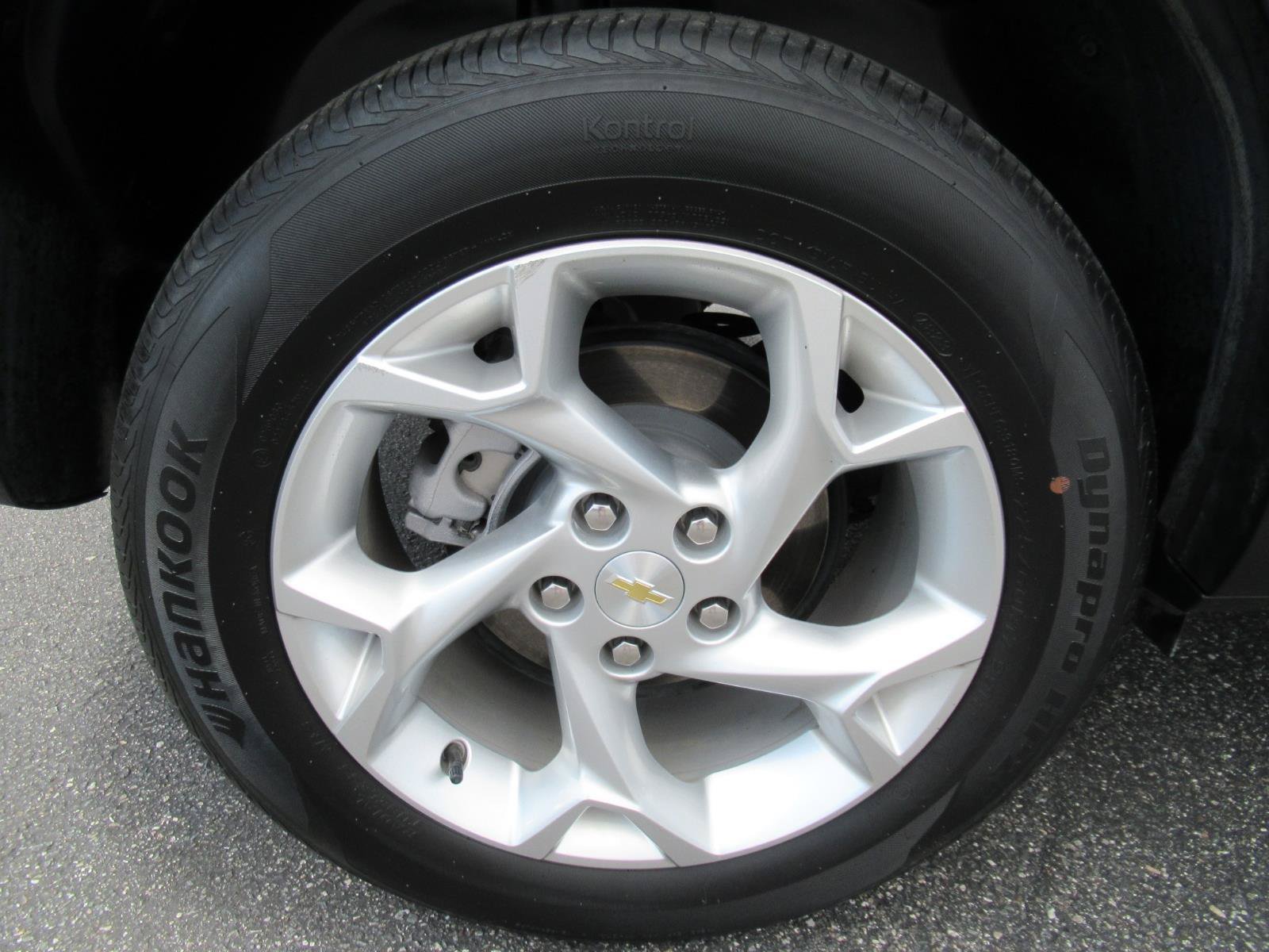 Certified 2024 Chevrolet Trax LS w/ LS Convenience Package FWD image 9
