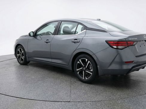 Used 2025 Nissan Sentra SV image 6