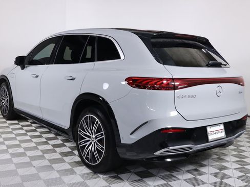 Used 2023 Mercedes-Benz EQS 580 4MATIC SUV image 4