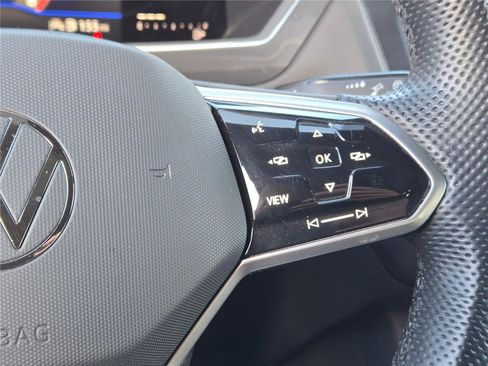 Used 2022 Volkswagen Tiguan SE R-Line AWD/4WD image 33