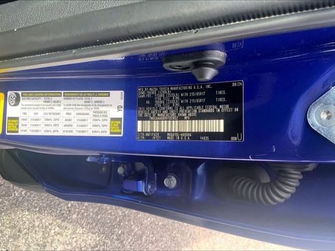 Used 2024 Toyota Corolla Cross LE FWD image 32