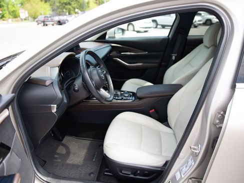 Used 2022 MAZDA CX-30 AWD 2.5 S w/ Premium Package image 21