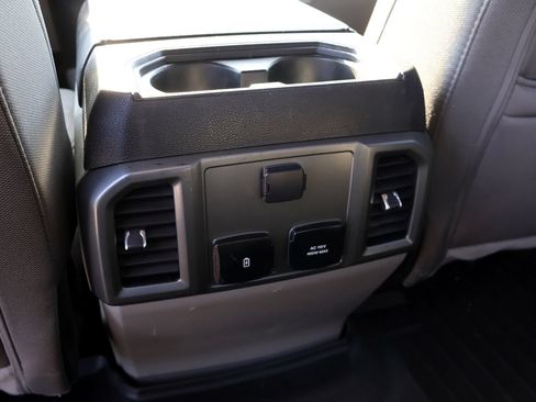 Used 2020 Ford F250 XLT w/ FX4 Off-Road Package AWD/4WD image 16