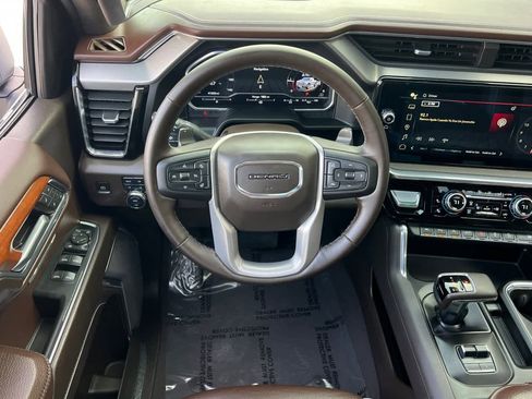 Used 2023 GMC Sierra 1500 Denali w/ Denali Reserve Package image 16
