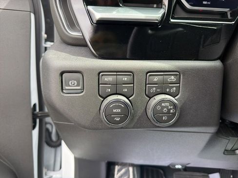 New 2026 Chevrolet Silverado 3500 LT w/ All Star Edition AWD/4WD image 14