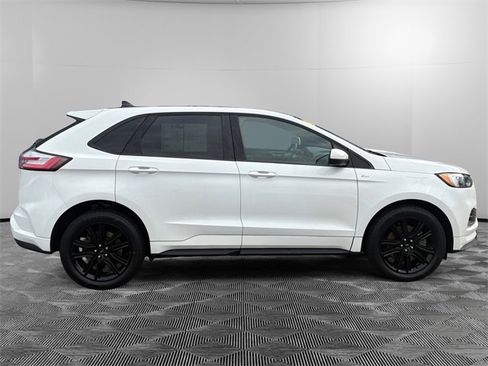 Used 2022 Ford Edge ST-Line image 6