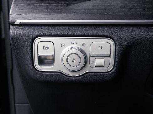 Used 2026 Mercedes-Benz GLS 450 GLS 450 image 10