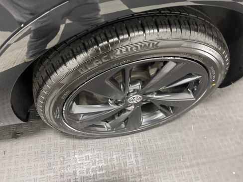 Used 2023 Buick Envision Essence w/ Sport Touring Package image 28