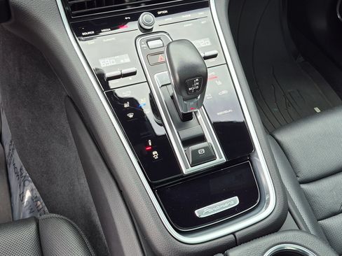 Certified 2023 Porsche Panamera 4 Platinum Edition w/ Assistance Package AWD/4WD image 17