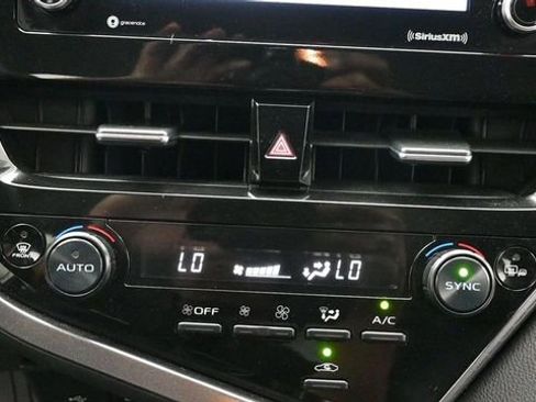 Used 2024 Toyota Camry SE FWD image 24