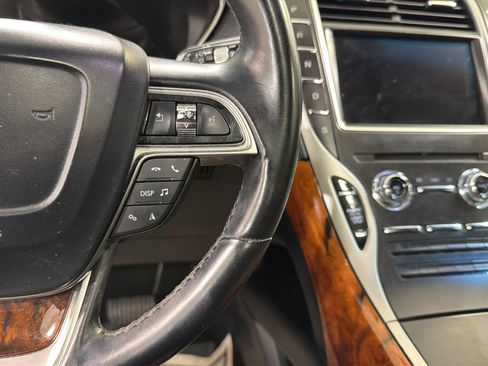 Used 2020 Lincoln Nautilus Reserve w/ Equipment Group 201A FWD image 14