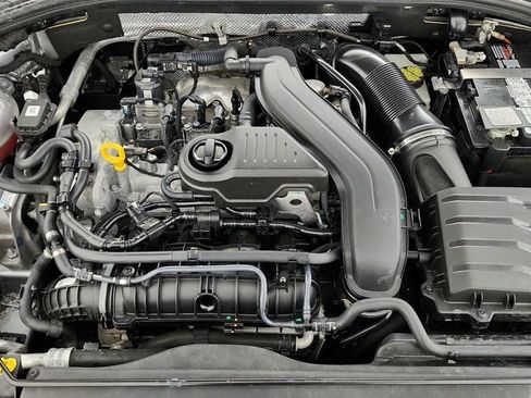 Used 2024 Volkswagen Jetta SE image 28