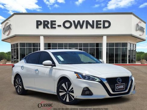 Used 2021 Nissan Altima 2.5 SL FWD image 1