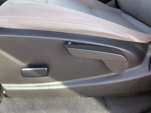 Used 2022 Chevrolet Colorado W/T w/ Custom Special Edition image 30