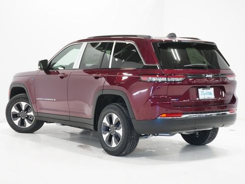 Used 2024 Jeep Grand Cherokee Limited 4xe w/ Luxury Tech Group II image 5