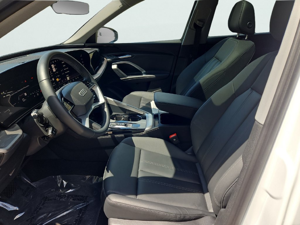 Certified 2025 Audi Q5 Premium w/ Convenience Package AWD/4WD image 15