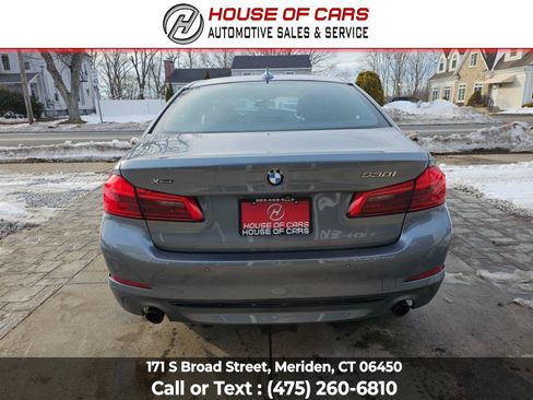 Used 2018 BMW 530i xDrive w/ Premium Package image 5