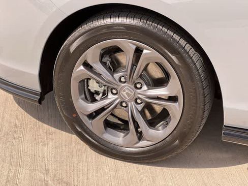 Used 2026 Honda Accord EX-L image 9