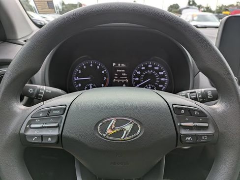 Used 2022 Hyundai Kona SEL FWD image 27