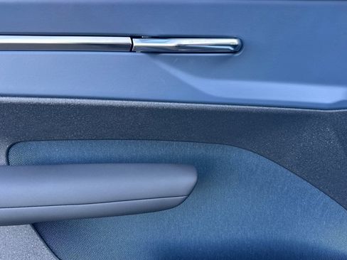 New 2026 Volvo EX30 Plus w/ Climate Package image 10