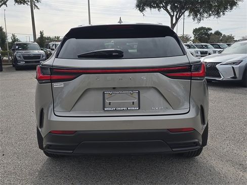 Used 2024 Lexus NX 250 FWD image 7
