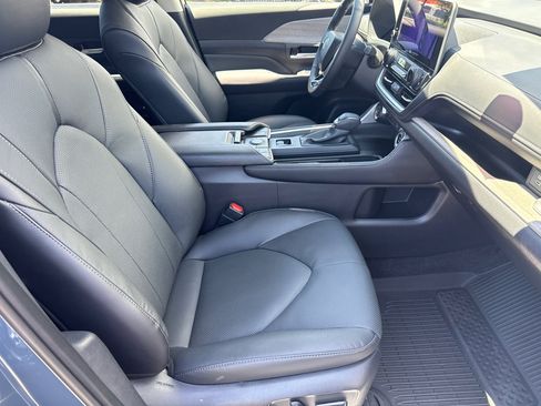 Certified 2026 Toyota Grand Highlander AWD image 14