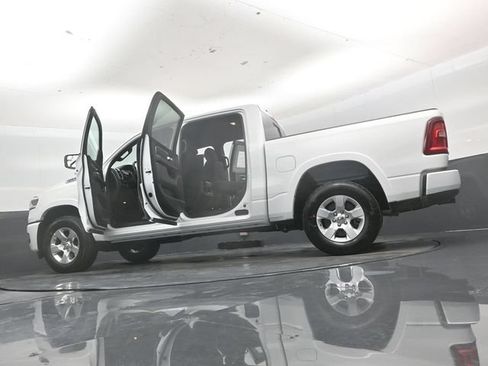 New 2026 RAM 1500 4x4 Crew Cab image 53