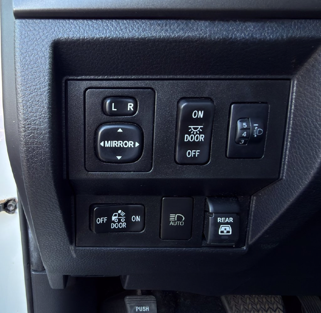 Used 2021 Toyota Tundra SR5 w/ SR5 Upgrade Package RWD image 19