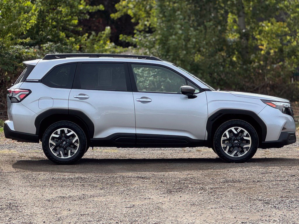 Certified 2025 Subaru Forester Premium AWD/4WD image 9