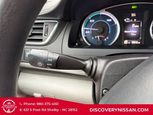 Used 2017 Toyota Camry LE FWD image 29