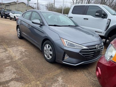 Used 2019 Hyundai Elantra SE