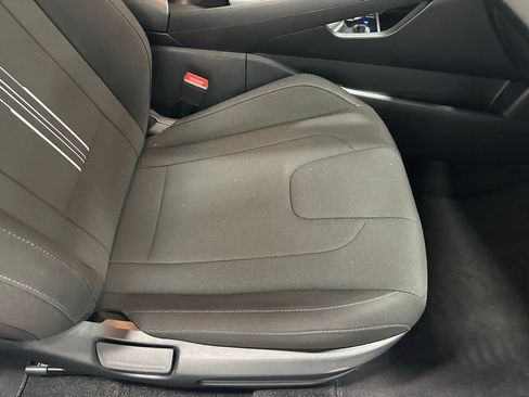 Used 2025 Hyundai Elantra Sport image 51