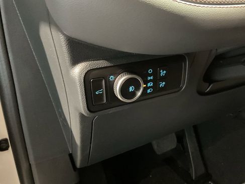 New 2026 Ford Explorer Active w/ Active Comfort Package image 10