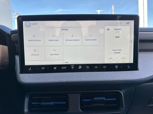 New 2025 Ford Maverick XLT w/ Equipment Group 301A image 35