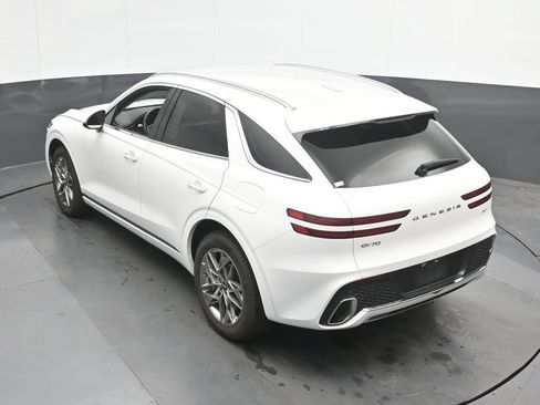 Used 2025 Genesis GV70 2.5T AWD/4WD image 40