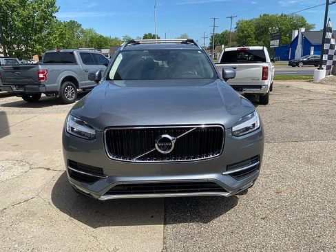 Used 2018 Volvo XC90 T5 Momentum w/ Convenience Package AWD/4WD image 7