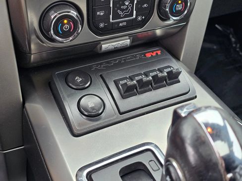 Used 2013 Ford F150 Raptor w/ Luxury Equipment Group AWD/4WD image 31