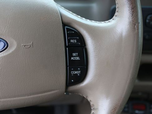 Used 2004 Ford F350 Lariat image 21