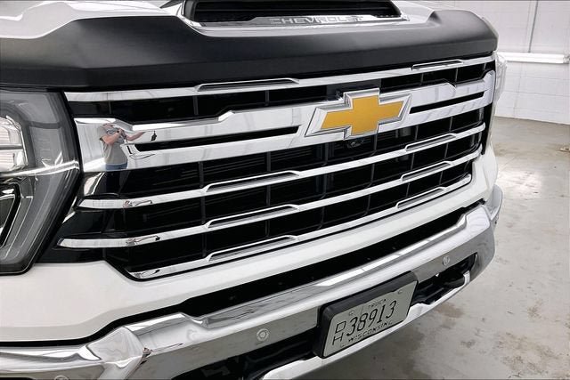 Certified 2024 Chevrolet Silverado 3500 LTZ w/ LTZ Plus Package AWD/4WD image 30