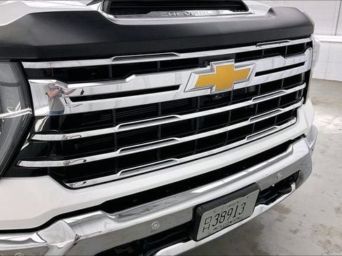 Certified 2024 Chevrolet Silverado 3500 LTZ w/ LTZ Plus Package AWD/4WD image 30