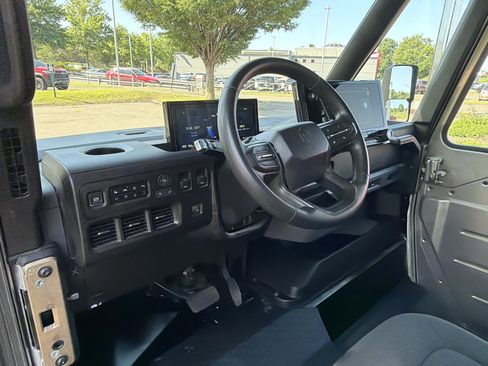 Used 2024 Chevrolet Brightdrop 600 w/ Battery Pack, Max Range AWD/4WD image 15