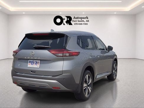 Used 2023 Nissan Rogue SL w/ SL Premium Package FWD image 5