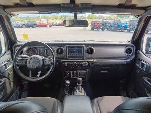 Used 2021 Jeep Gladiator Sport image 14