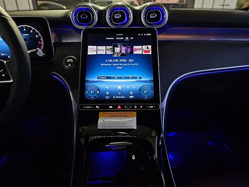 New 2026 Mercedes-Benz GLC 300 image 21