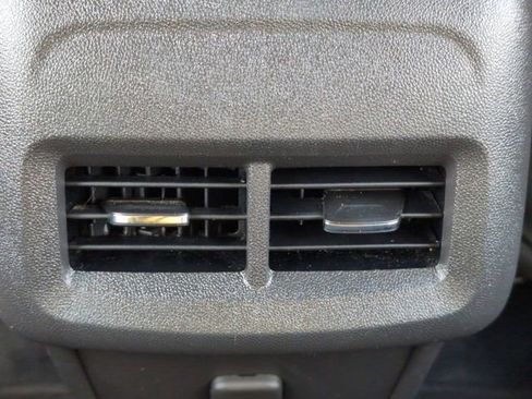 Certified 2022 Chevrolet Equinox LS image 20