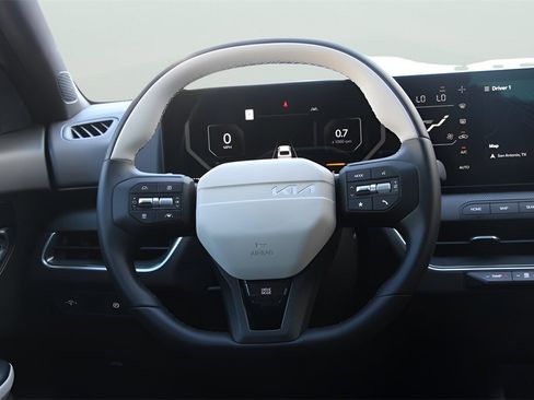 New 2025 Kia K4 GT-Line w/ GT-Line Sunroof Package image 16